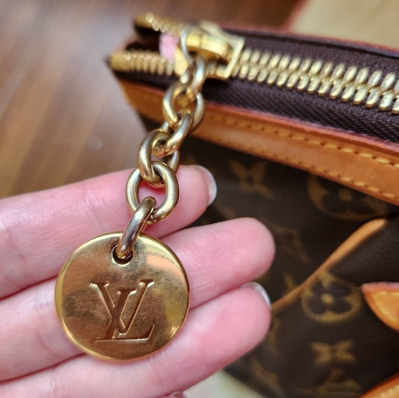 Authentic louis vitton bag - Picture 2 of 6